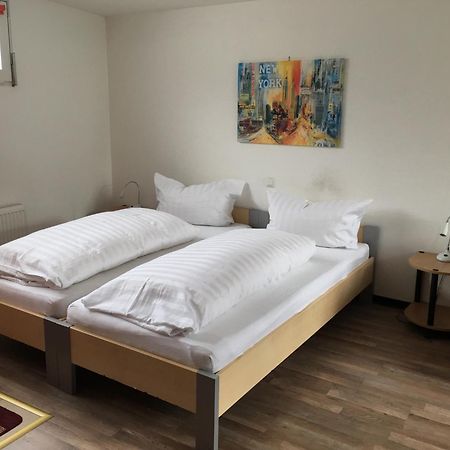 Gaestezimmer Siminciuc Hotel อาเคิน ภายนอก รูปภาพ