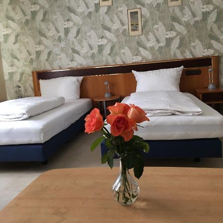 Gaestezimmer Siminciuc Hotel อาเคิน ภายนอก รูปภาพ