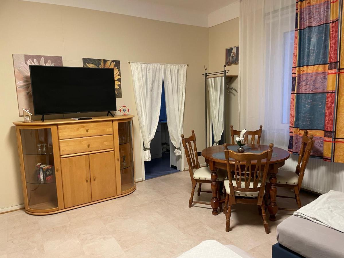 Gaestezimmer Siminciuc Hotel อาเคิน ภายนอก รูปภาพ