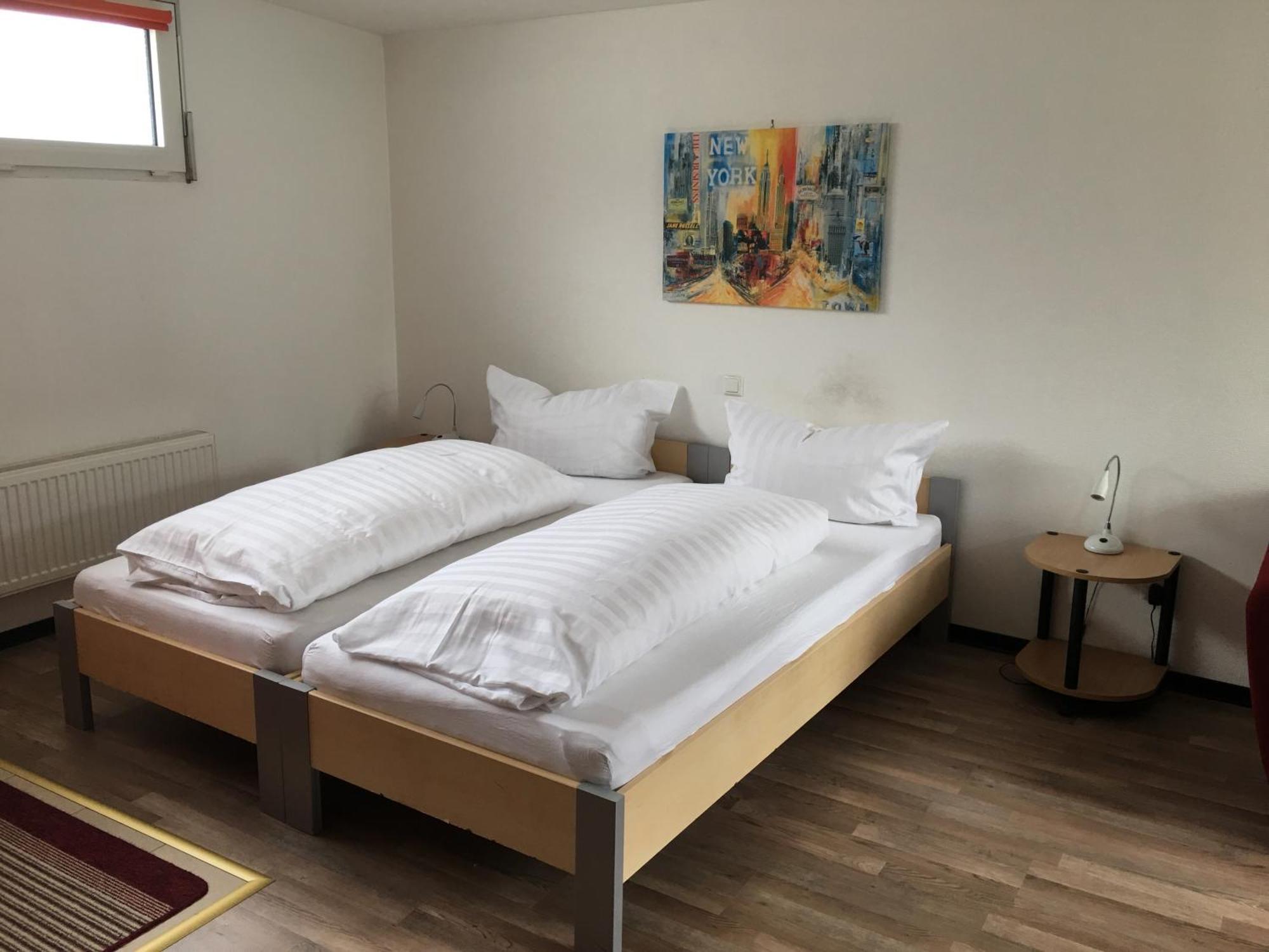 Gaestezimmer Siminciuc Hotel อาเคิน ภายนอก รูปภาพ