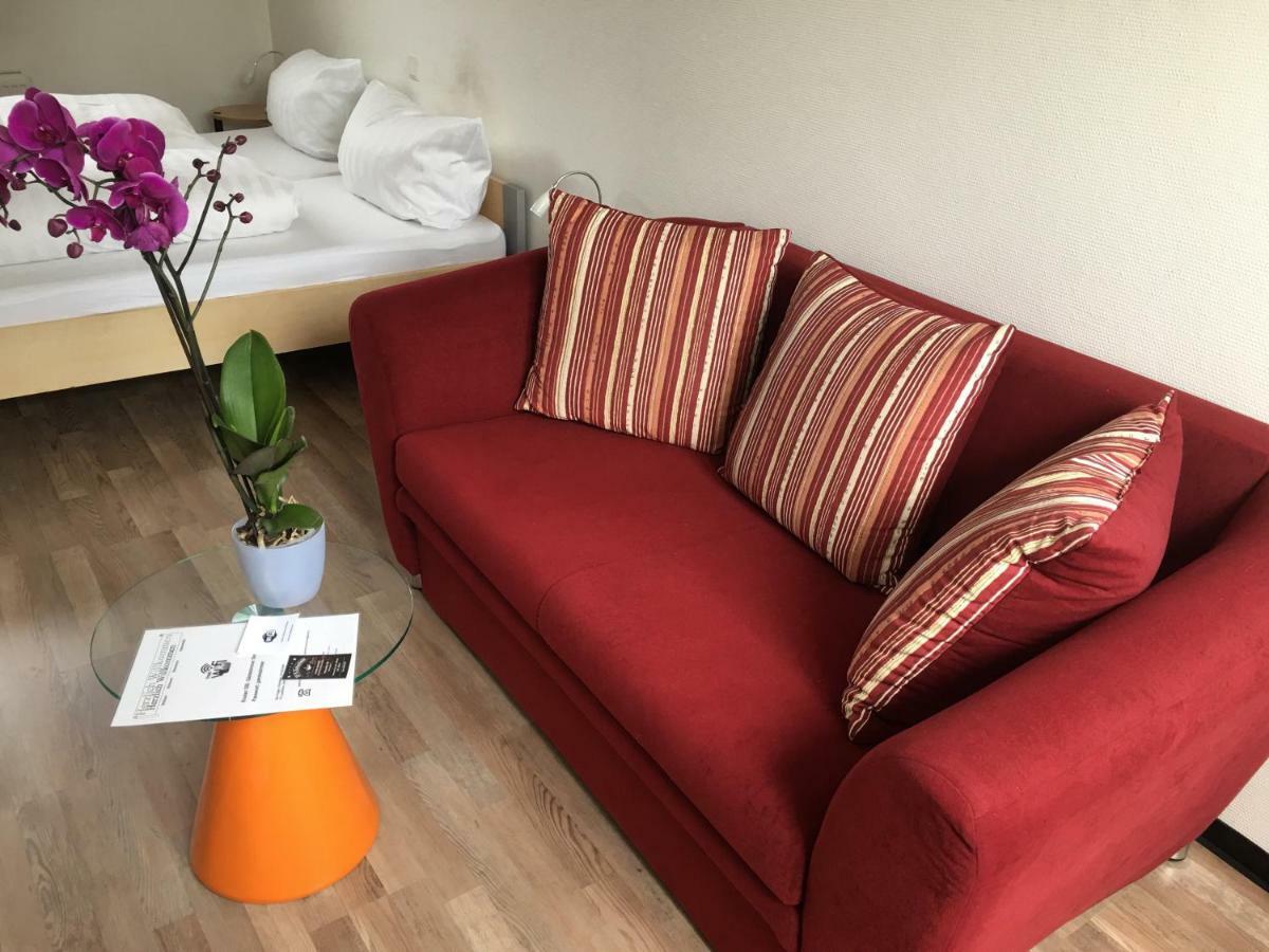 Gaestezimmer Siminciuc Hotel อาเคิน ภายนอก รูปภาพ